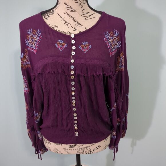 Free People Eggplant Boho Embroidered Women's Long Sleeve crop Blouse small - Picture 1 of 6